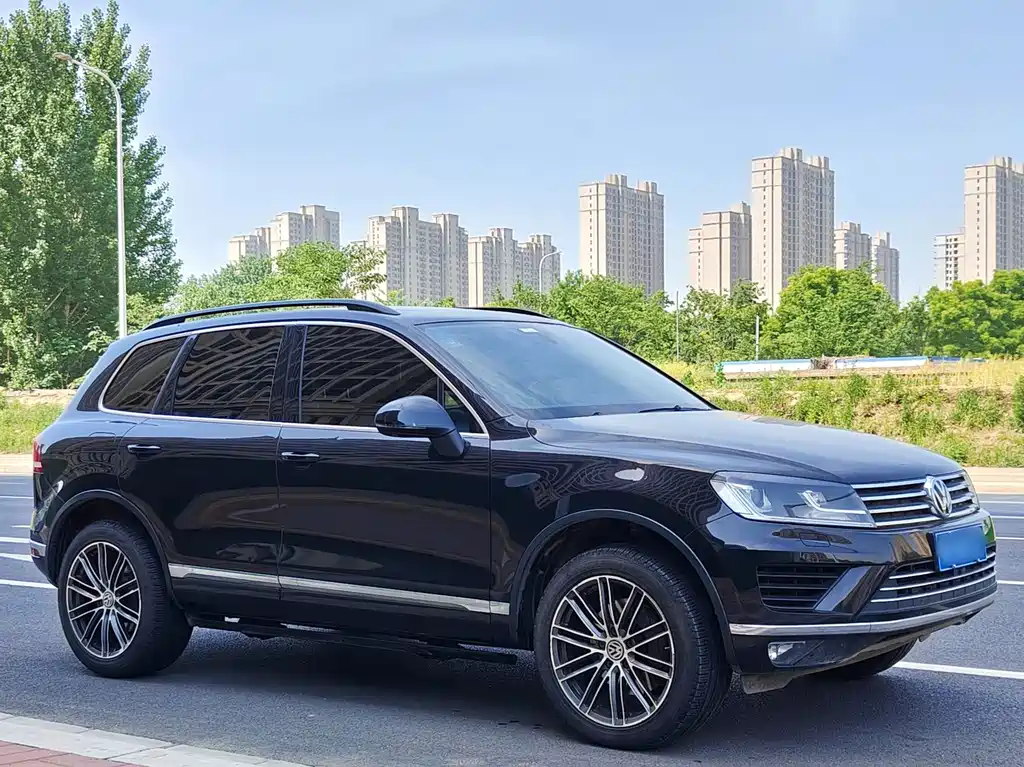 Volkswagen Touareg 2017 — фото 3