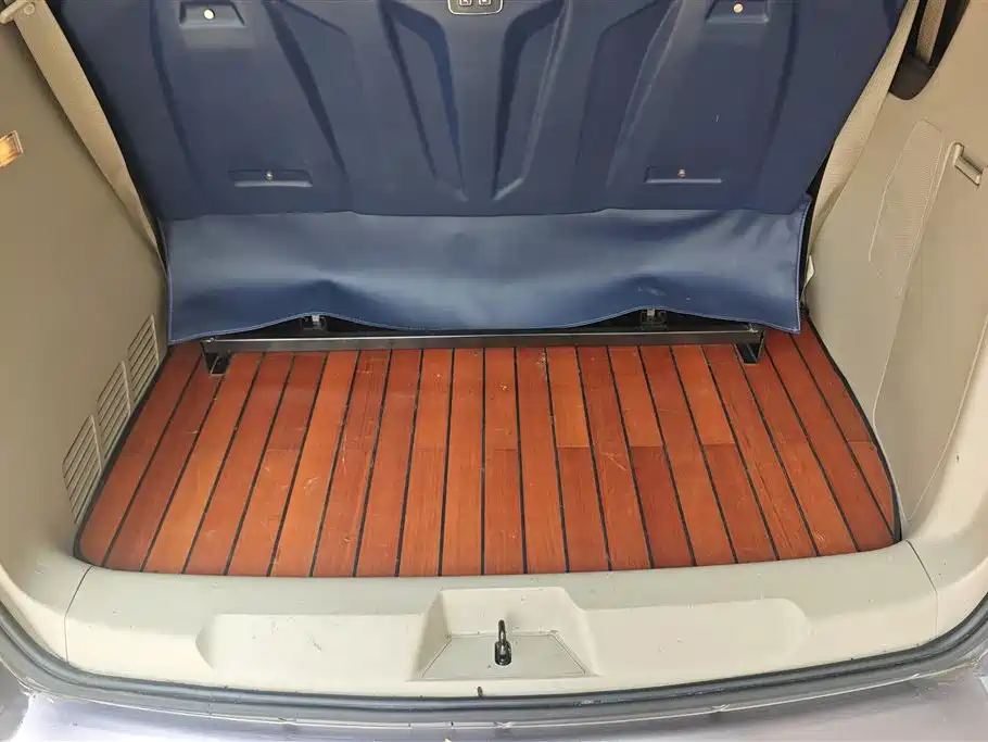 Buick GL8 2012