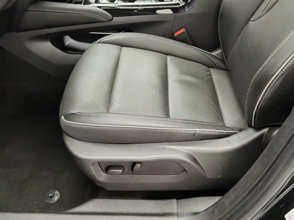 Buick Envision Plus 2023 — фото 20