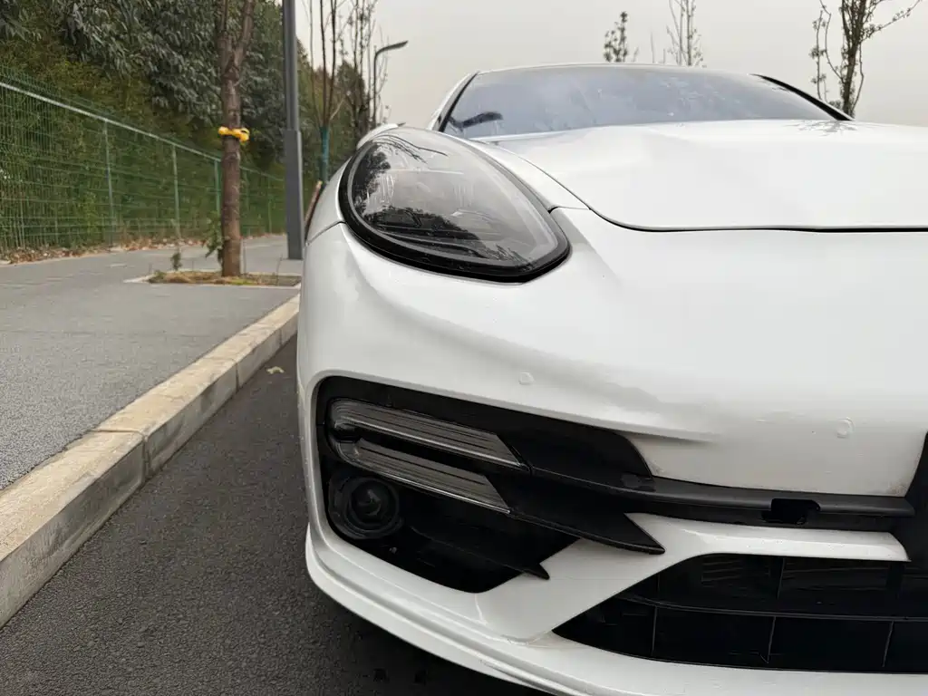 Porsche Panamera 2013