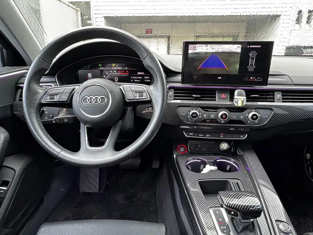 Audi A4L 2023 — фото 13