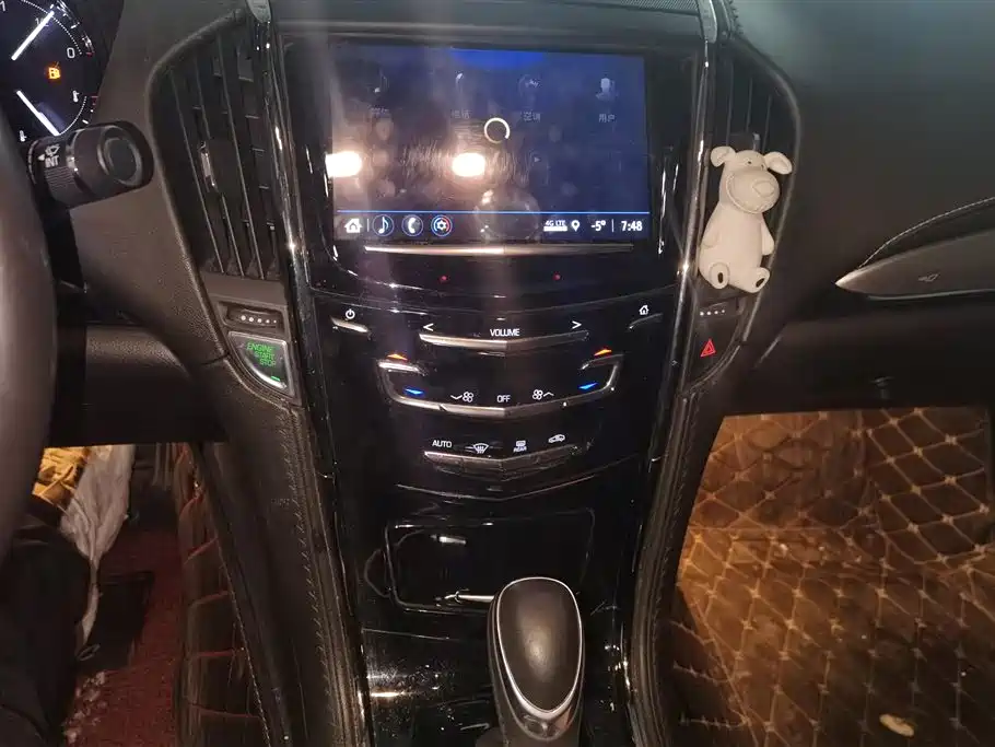 Cadillac ATS-L 2018 — фото 13
