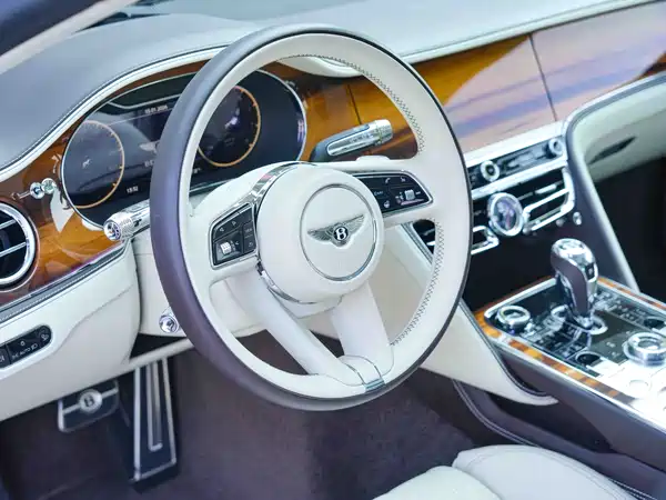 Bentley Flying Spur 2023