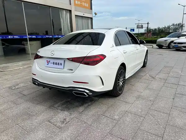 Mercedes-Benz C-Class 2025