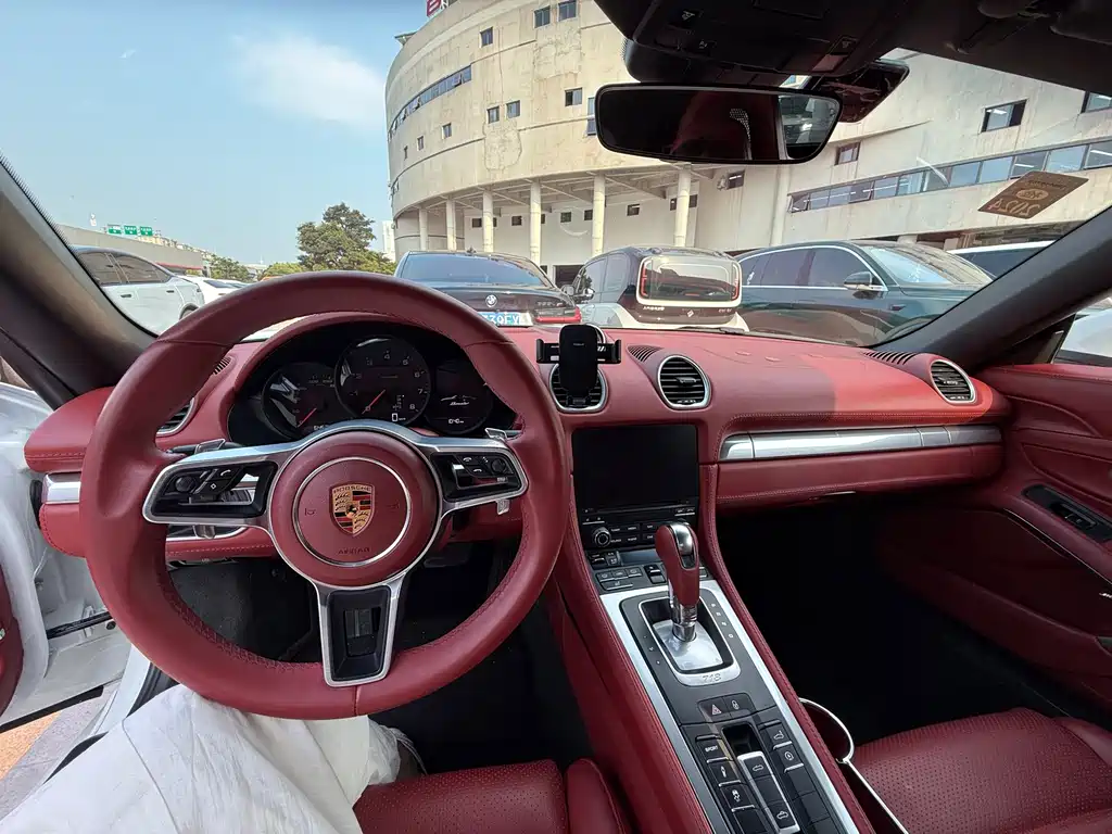 Porsche 718 2016