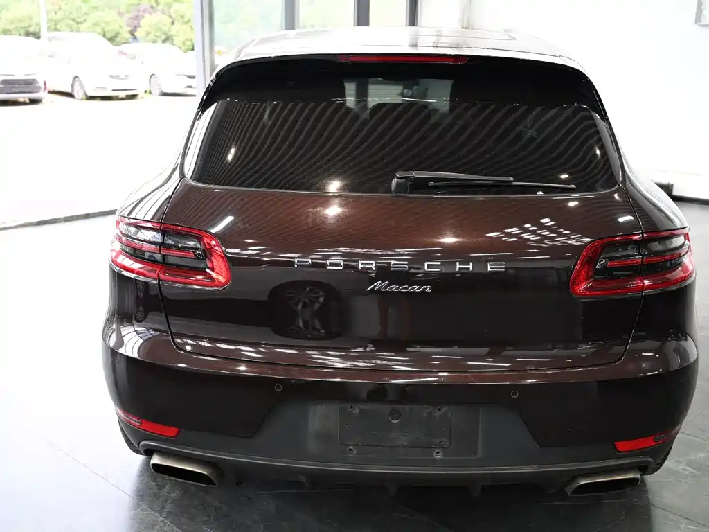 Porsche Macan 2016