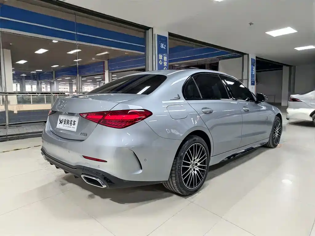 Mercedes-Benz C-Class 2023 — фото 4