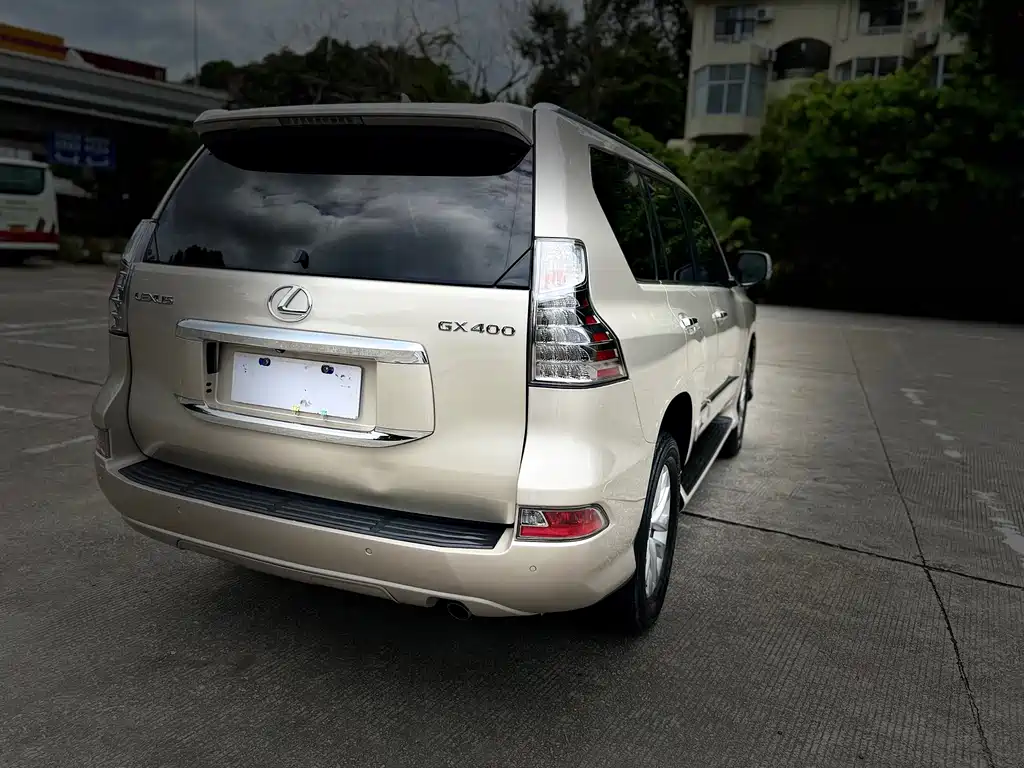 Lexus GX 2014 — фото 16