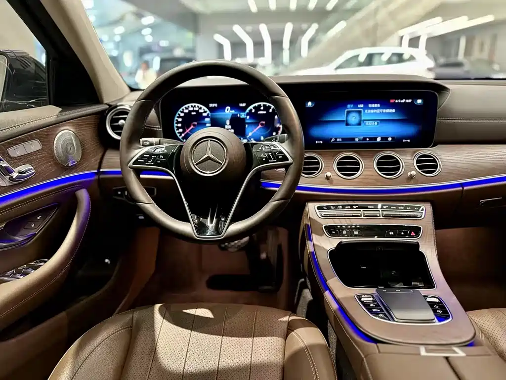 Mercedes-Benz E-Class 2022 — фото 5