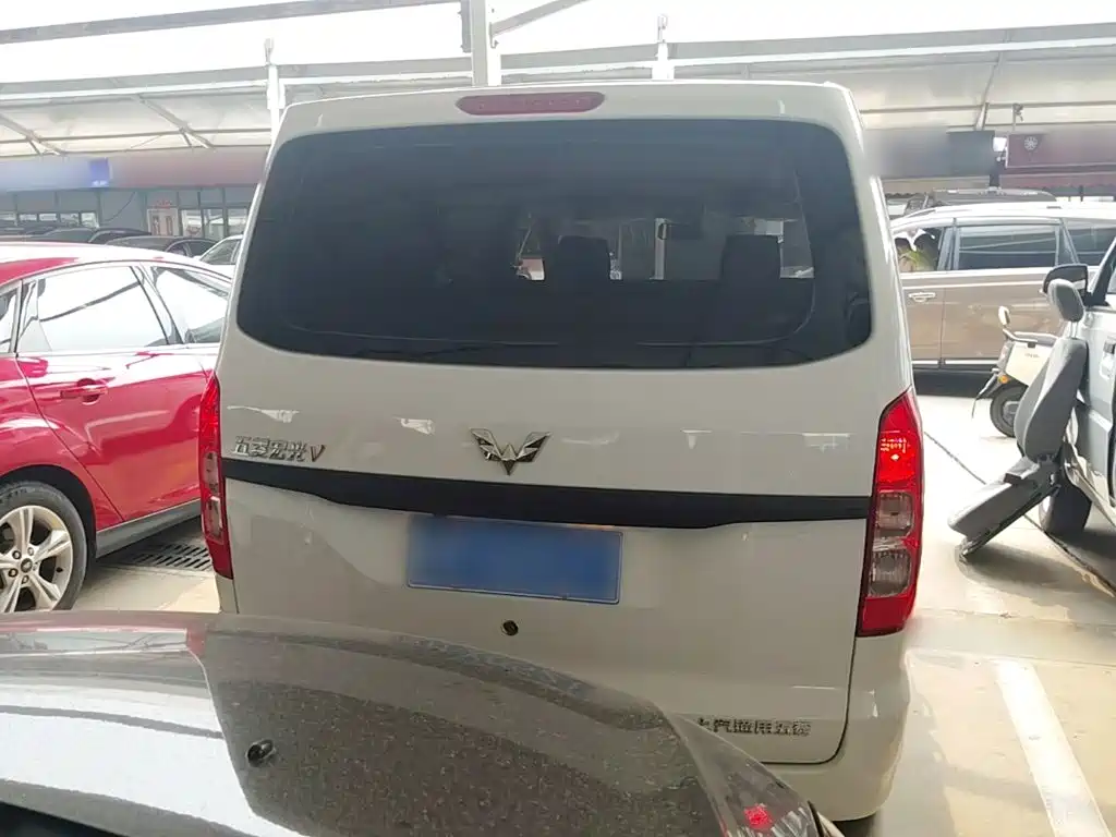 Wuling Hongguang V 2024