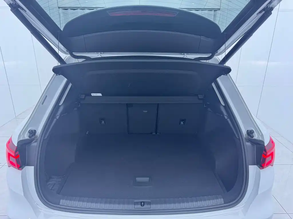 Audi Q3 2022 — фото 18