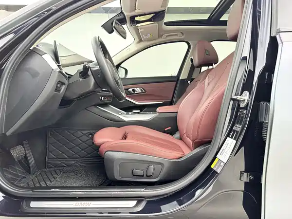 BMW i3 2024