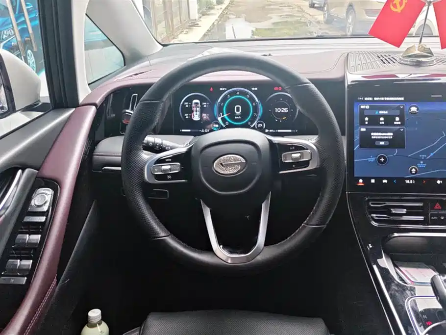 GAC Motor Trumpchi M8 2024 — фото 15