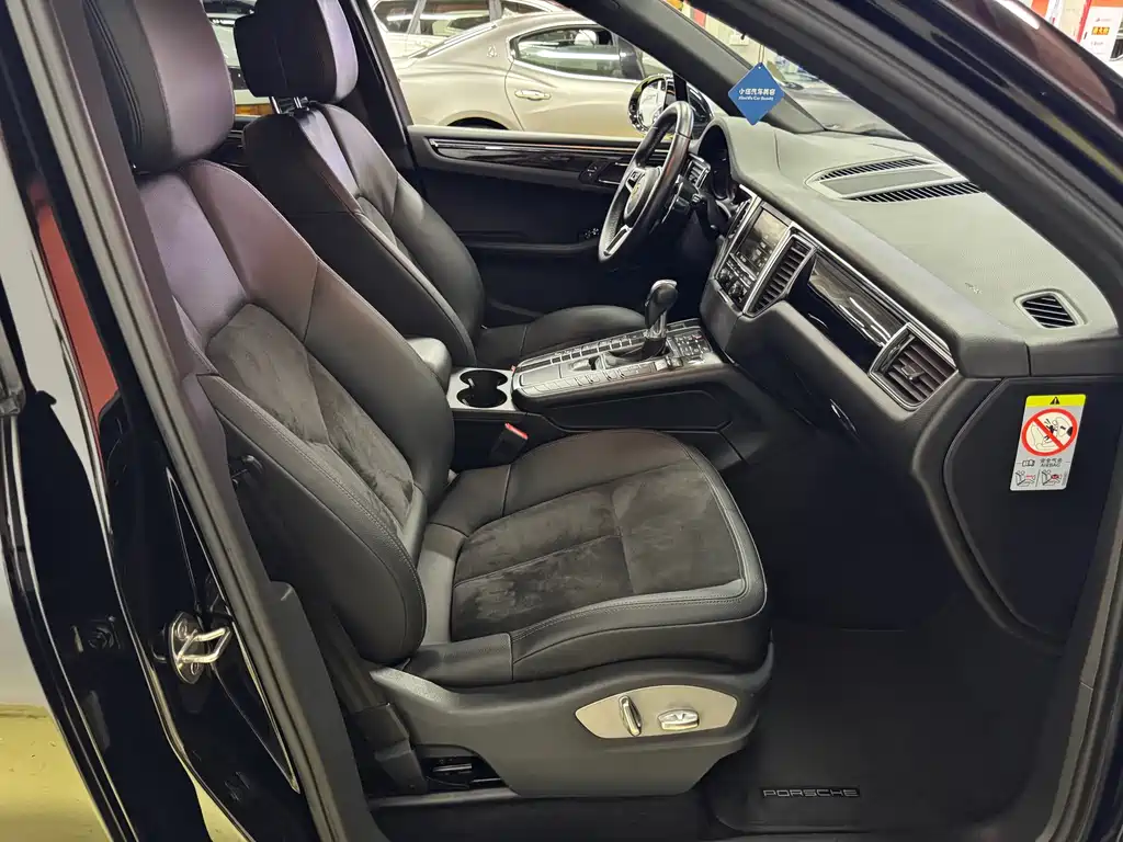 Porsche Macan 2016 — фото 12