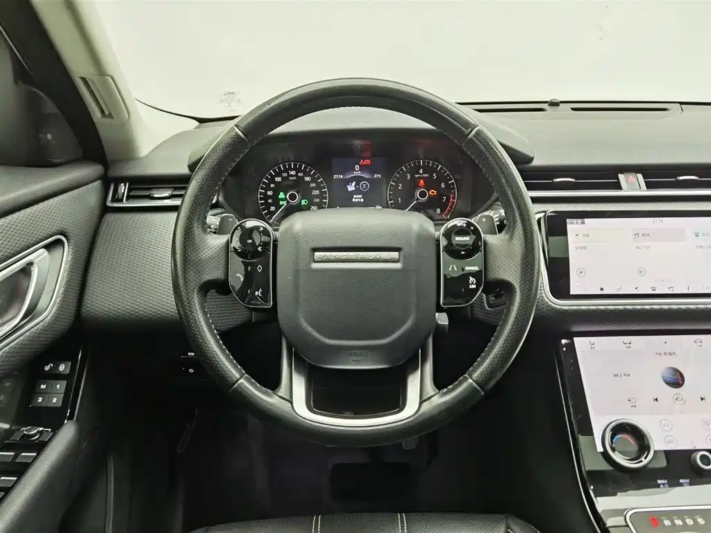 Land Rover Velar 2018 — фото 11