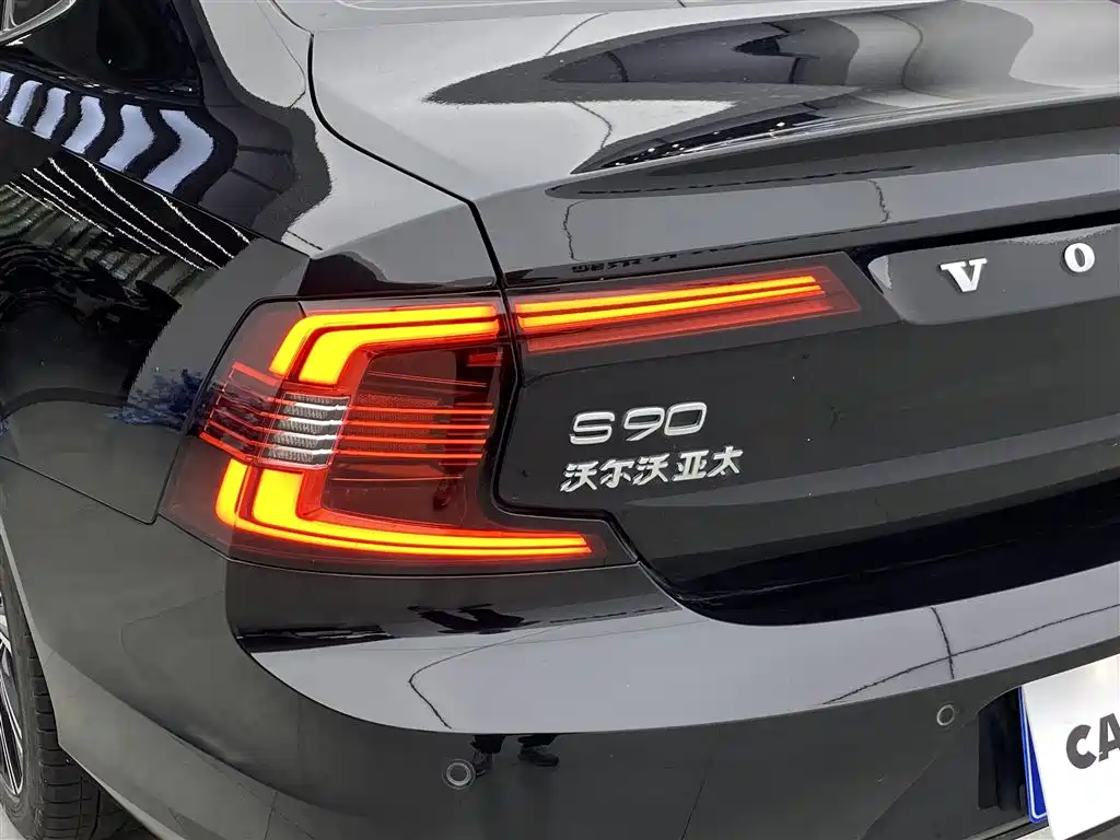 Volvo S90 2022 — фото 12