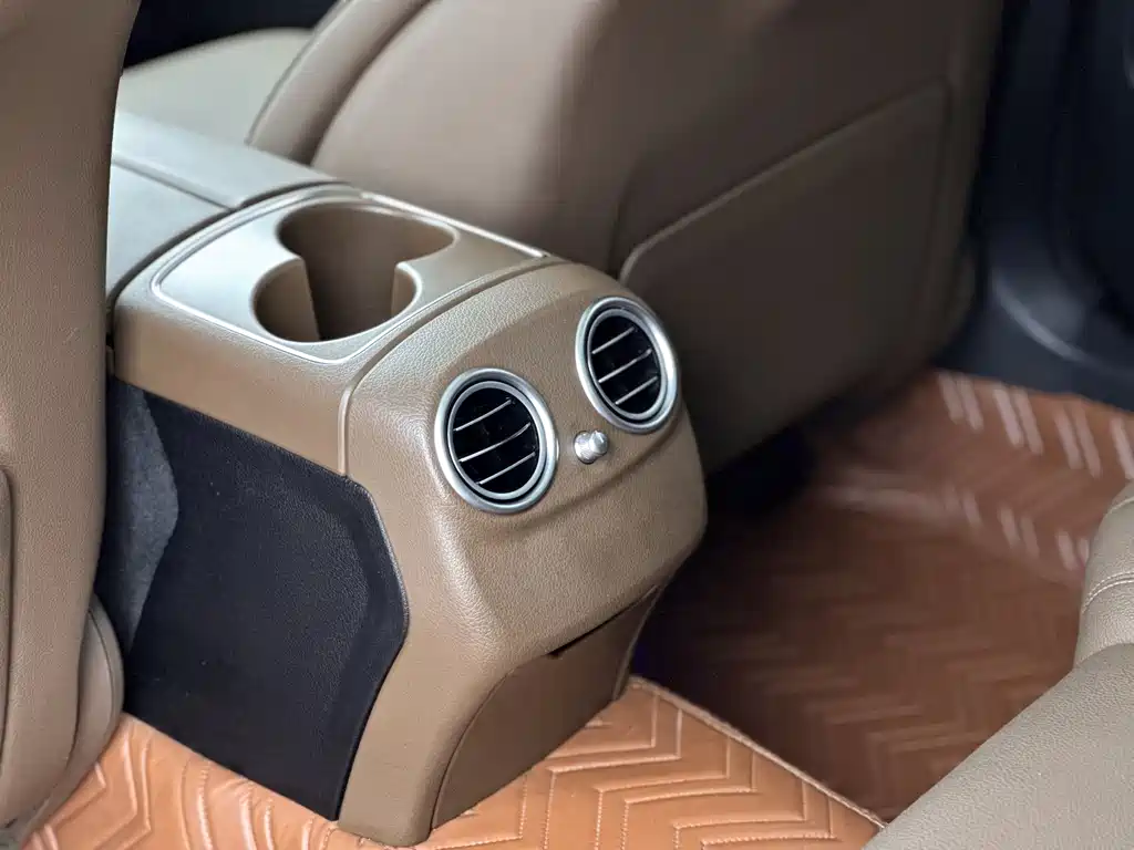 Mercedes-Benz E-Class 2020 — фото 7