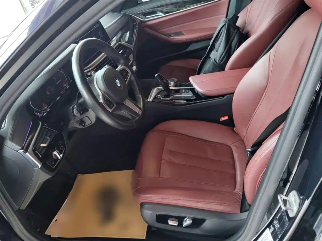 BMW 5 Series 2020 — фото 14