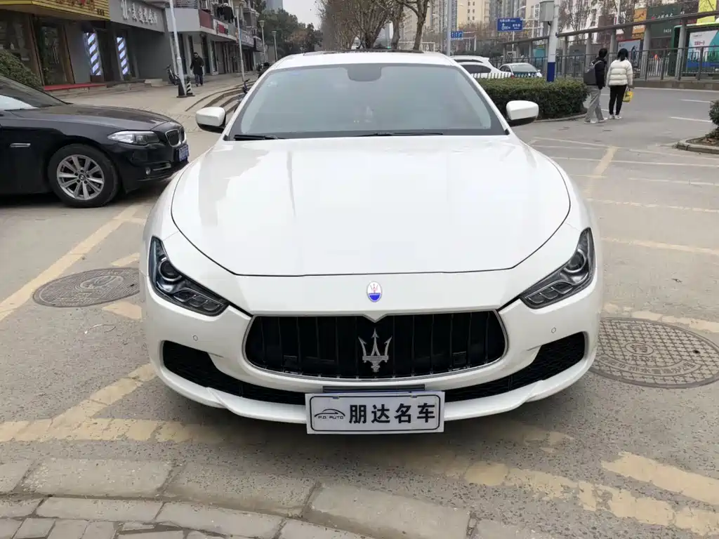 Maserati Ghibli 2016 — фото 1