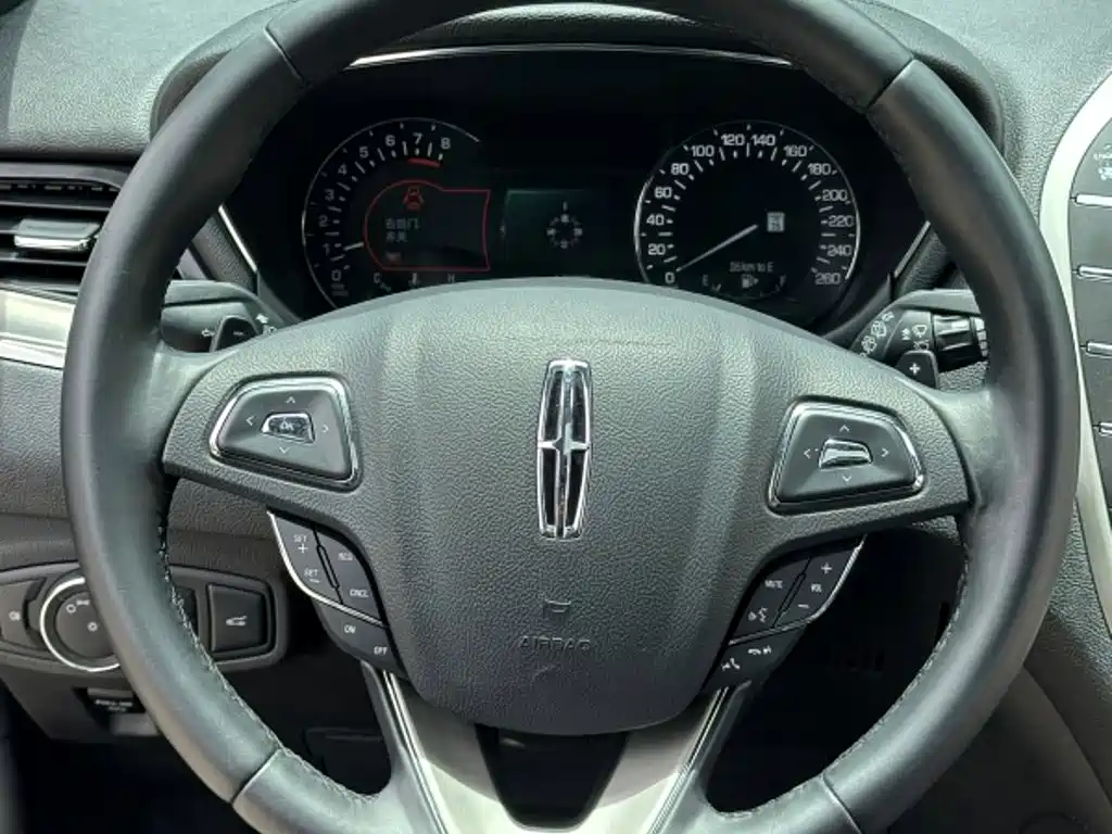 Lincoln MKC 2016 — фото 12