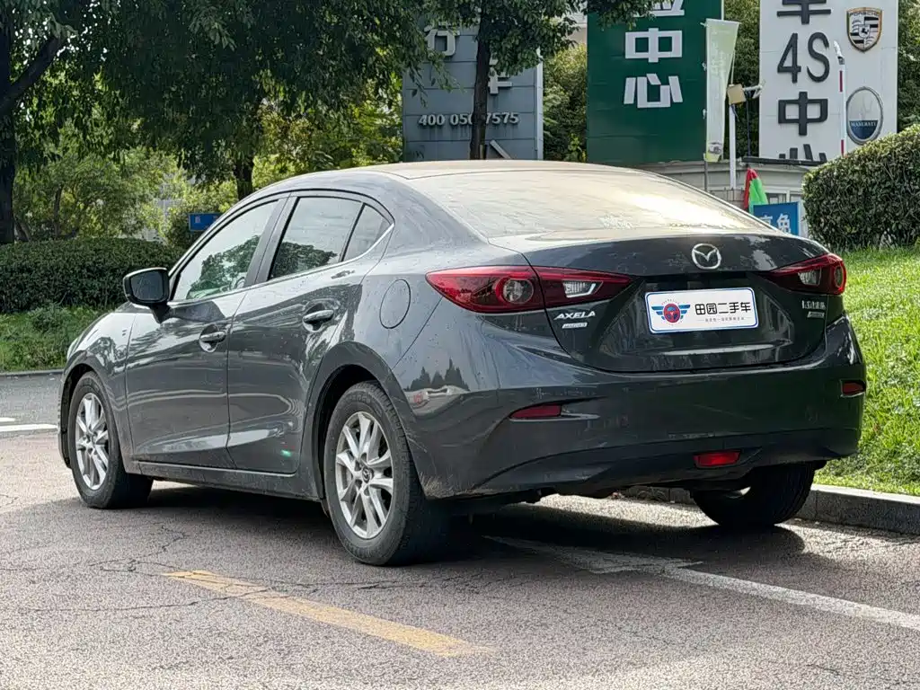Mazda 3 Axela 2019