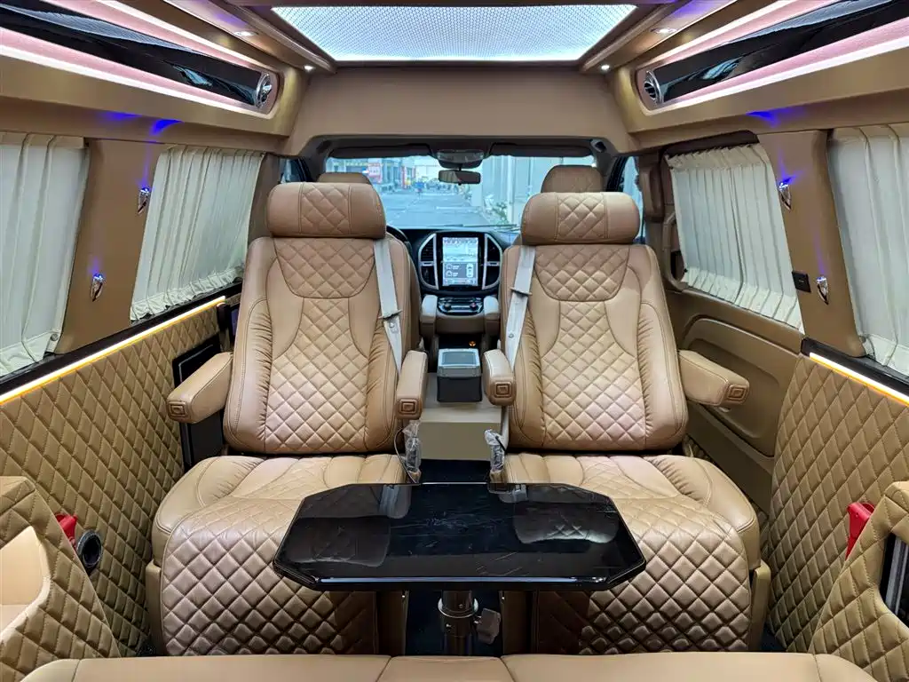 Mercedes-Benz Vito 2017 — фото 24