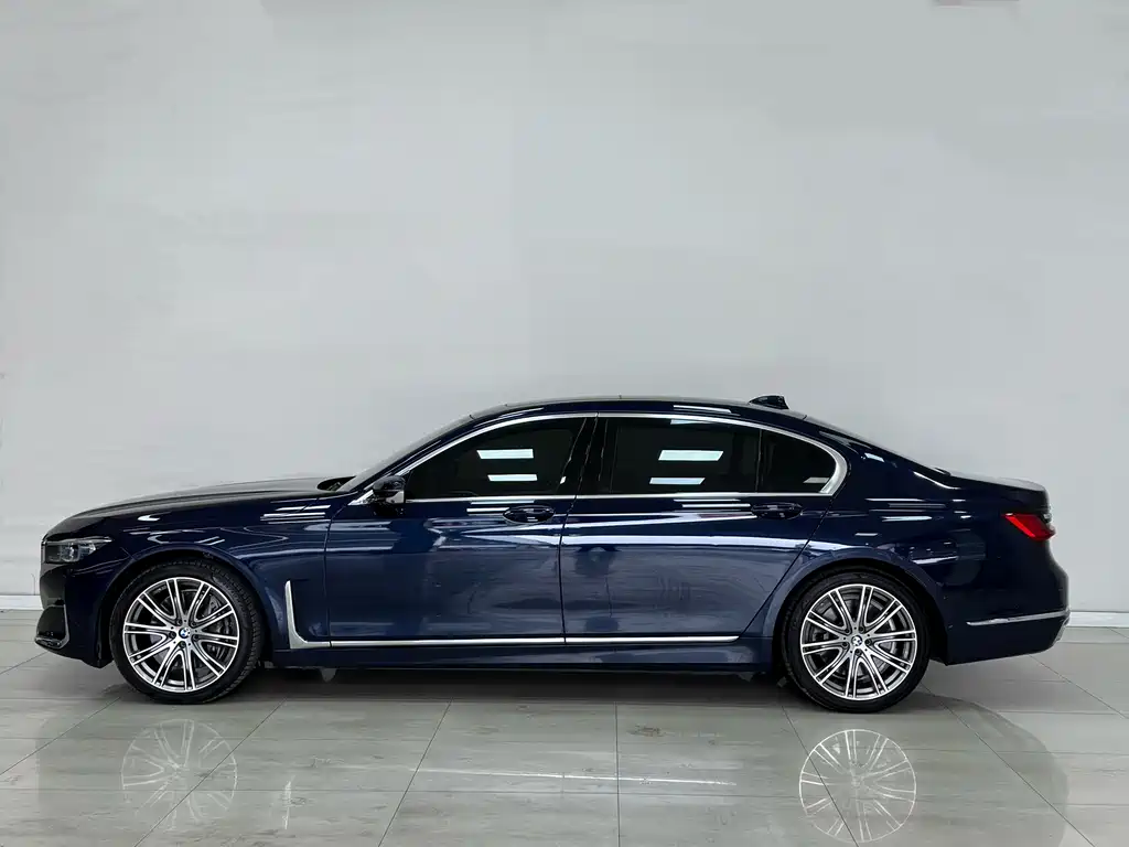 BMW 7 Series 2019 — фото 7