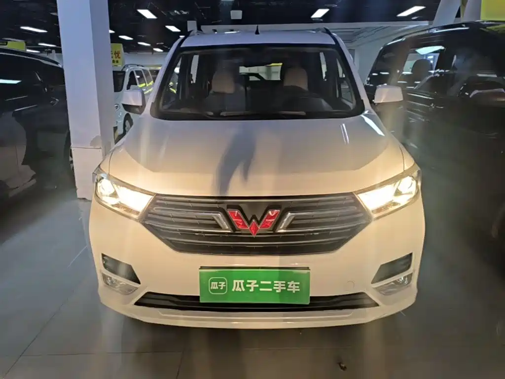 Wuling Hongguang 2019 — фото 3