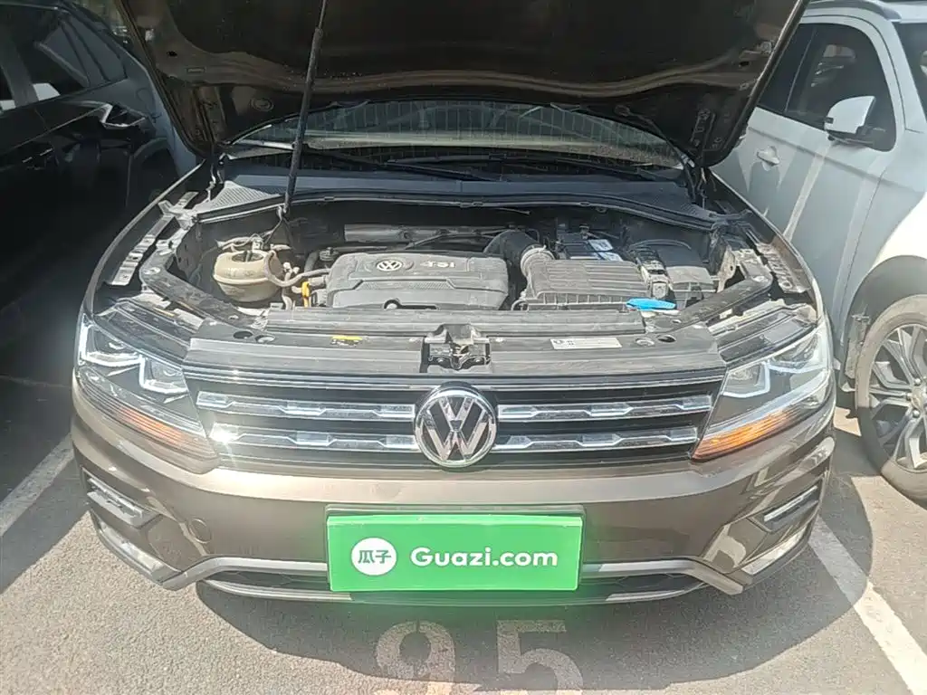 Volkswagen Tiguan L 2017 — фото 20