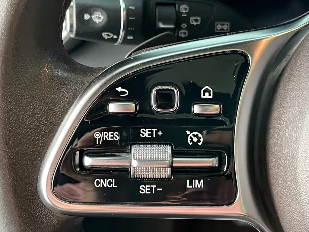Mercedes-Benz GLC 2019 — фото 24