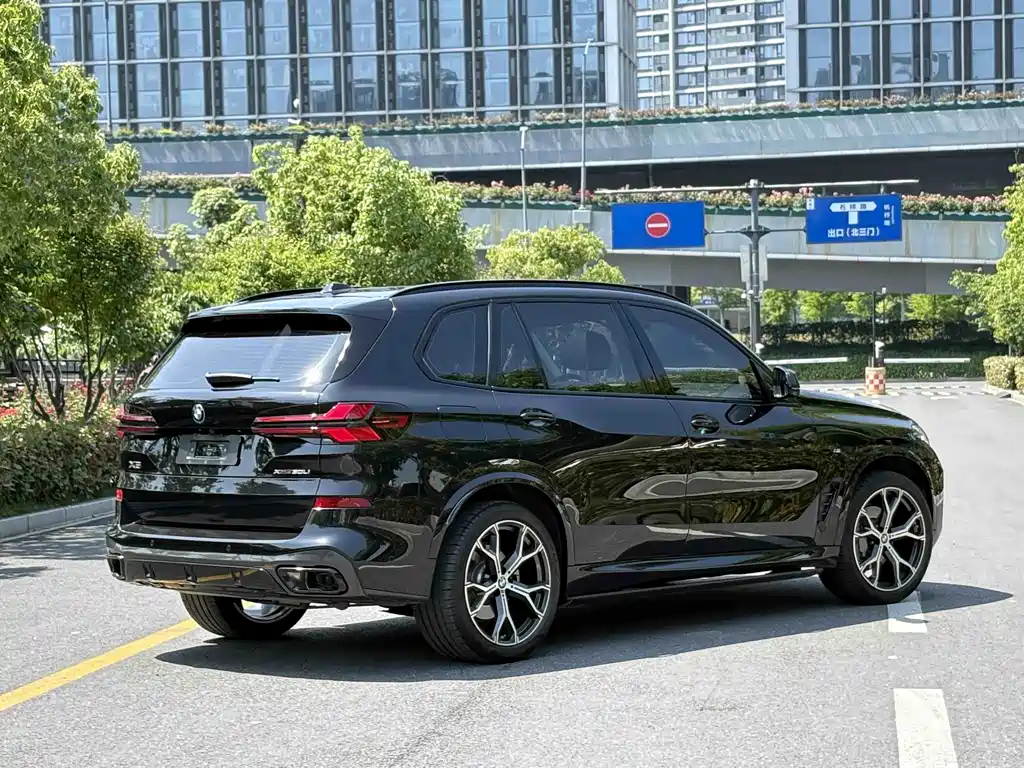 BMW X5 2024 — фото 19