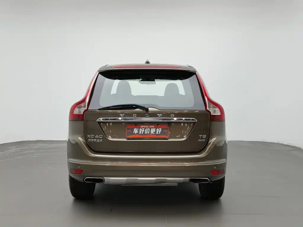 Volvo XC60 2017 — фото 4
