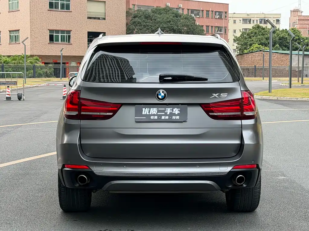 BMW X5 2017 — фото 8