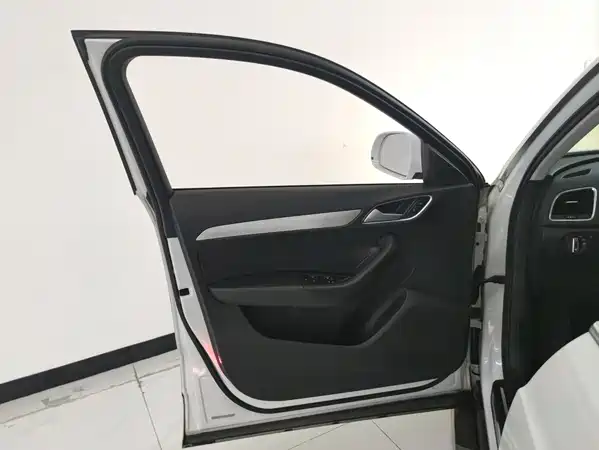 Audi Q3 2015