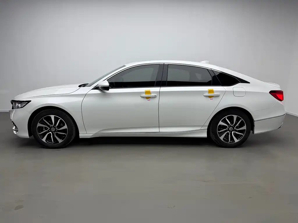 Honda Accord 2021 — фото 17