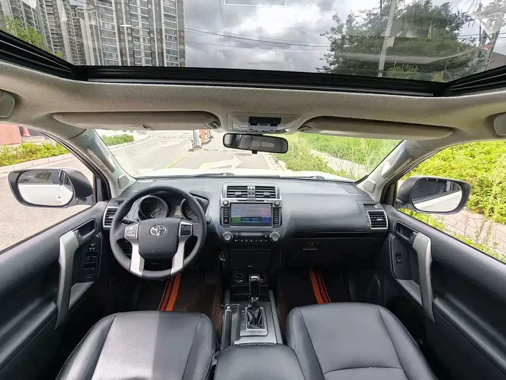 Toyota Prado 2017 — фото 10