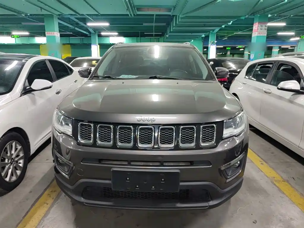 Jeep Compass 2017 — фото 3