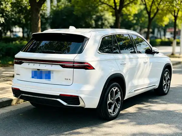 Geely Xingyue L 2024