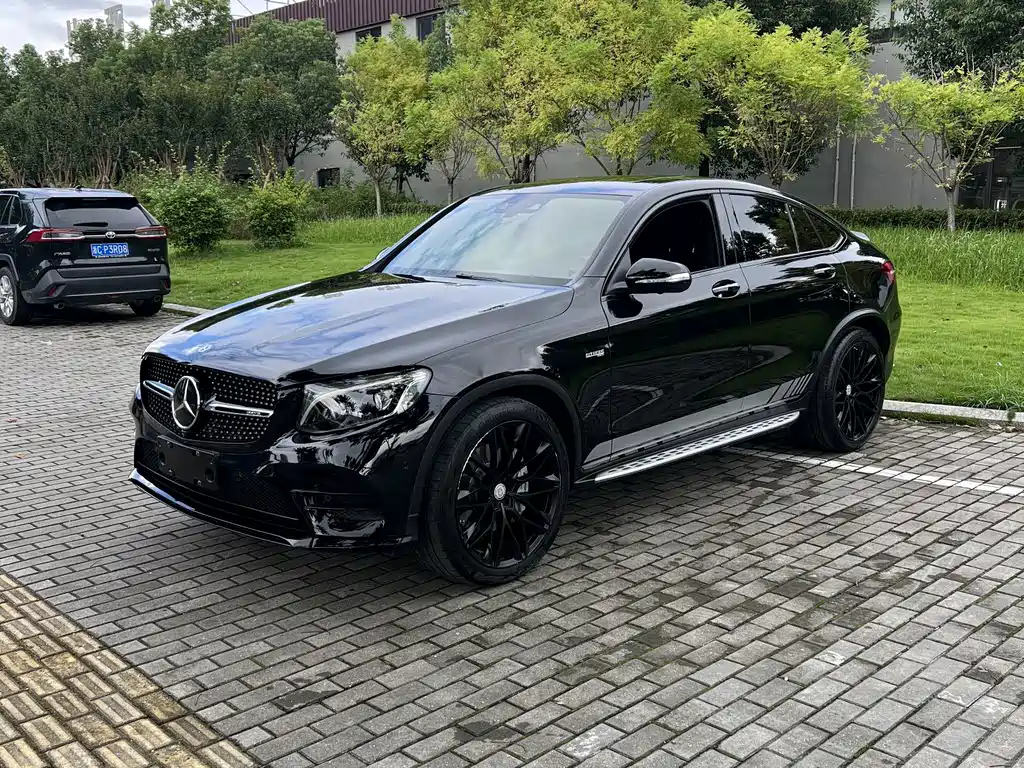 Mercedes-Benz GLC Coupe AMG 2018 — фото 1