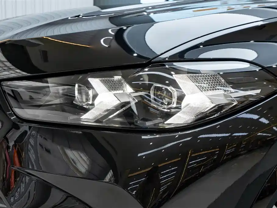 BMW X5 2023