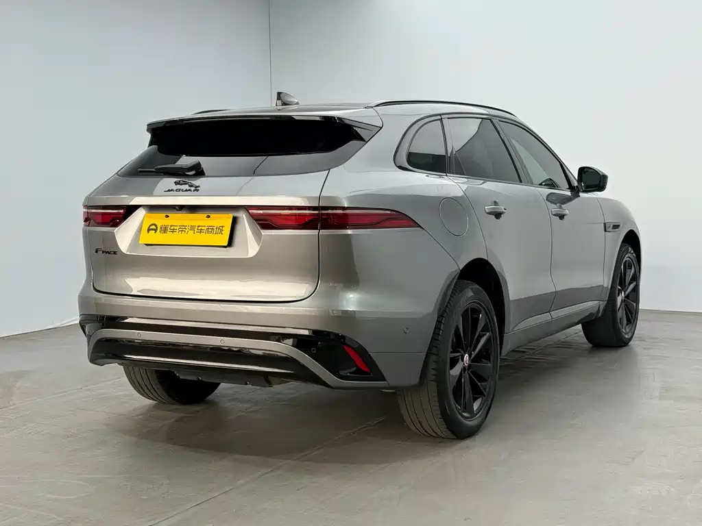 Jaguar F-PACE 2022 — фото 4