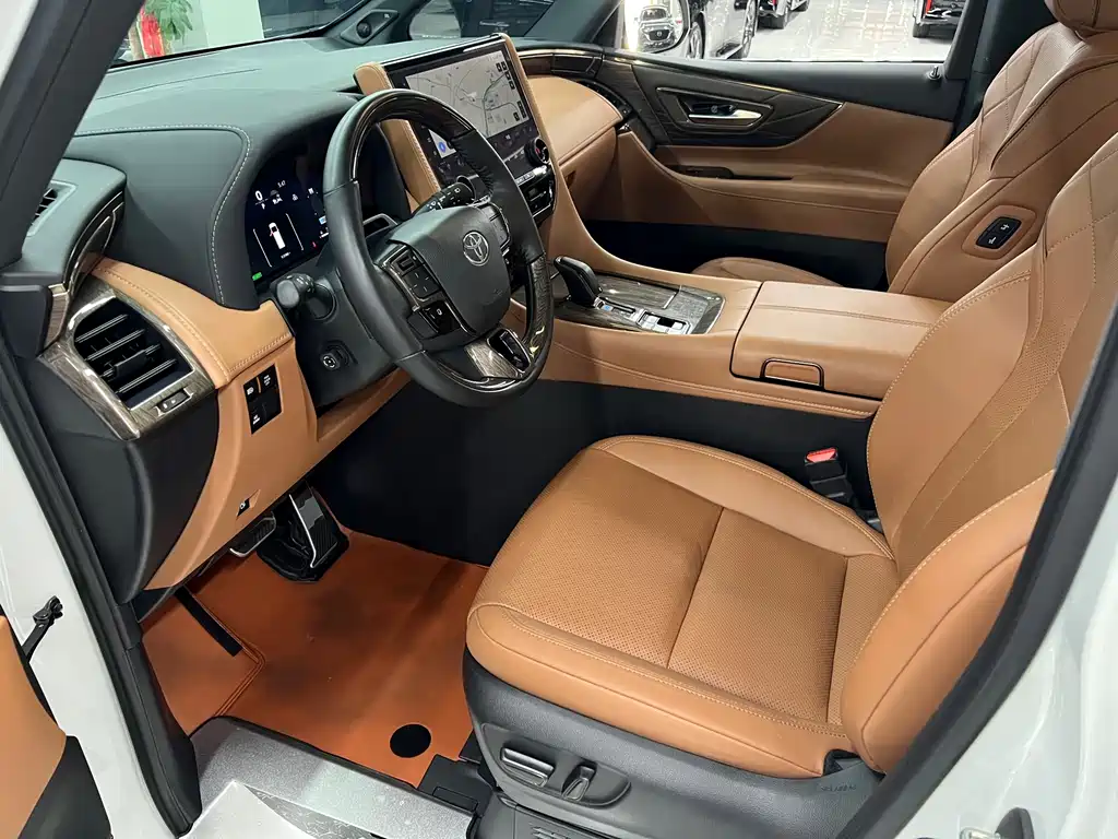 Toyota Alphard 2024 — фото 20