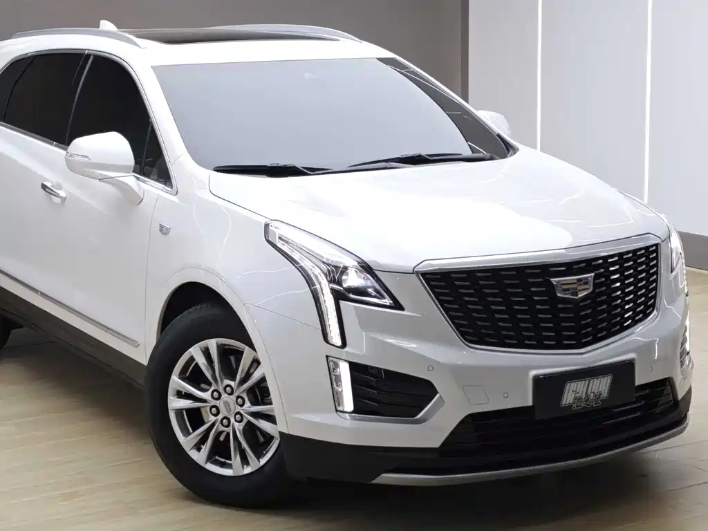Cadillac XT5 2023 — фото 6