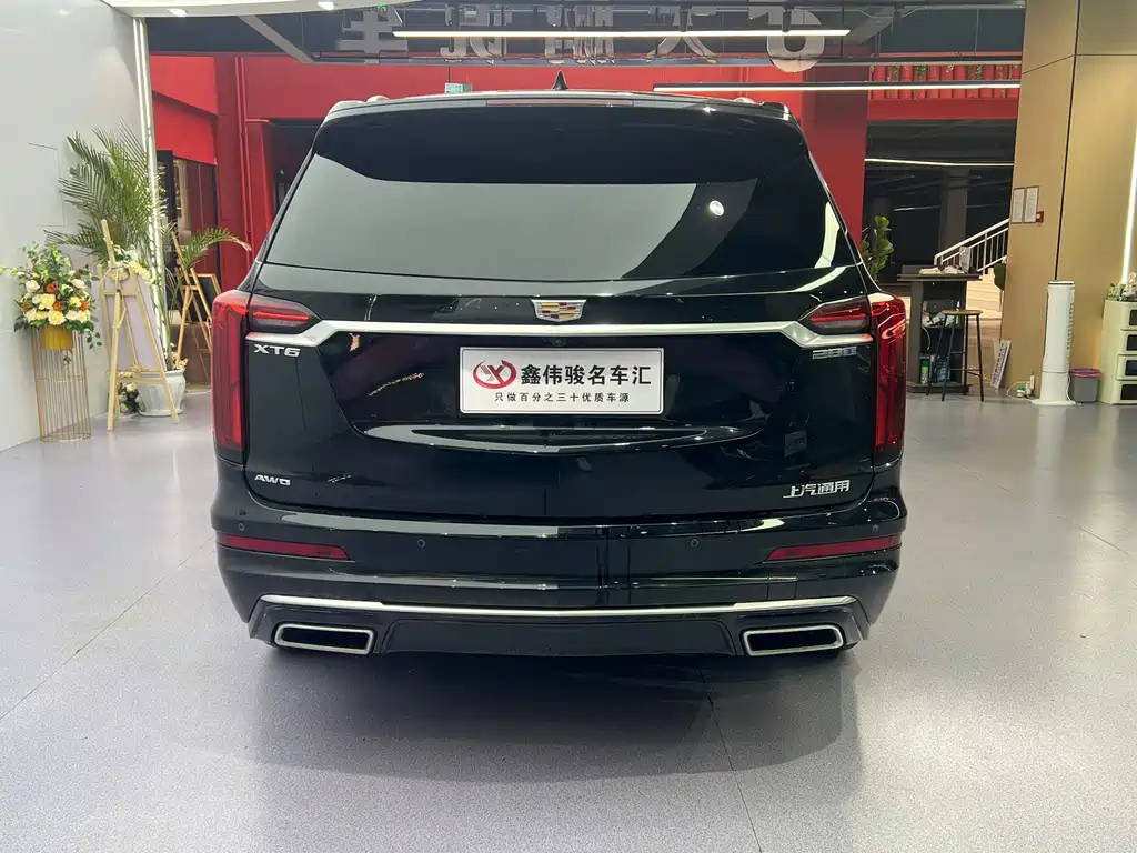 Cadillac XT6 2022 — фото 16