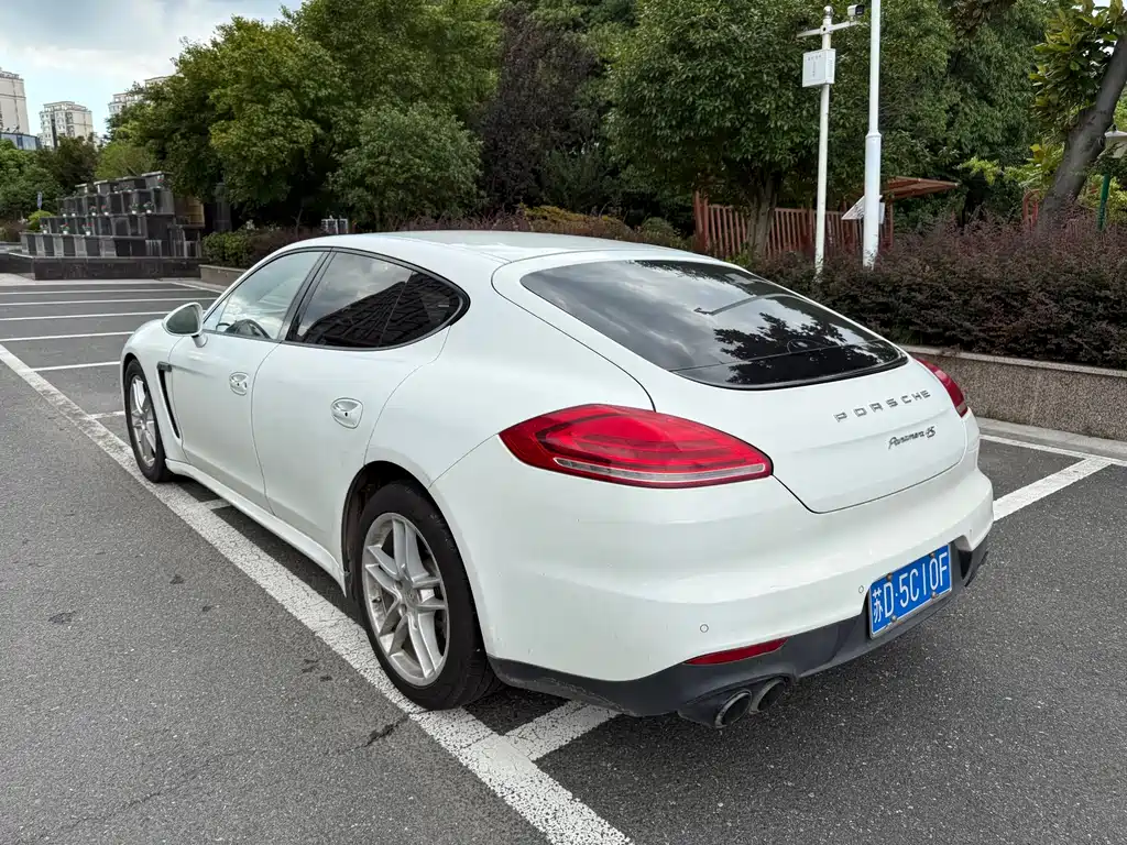 Porsche Panamera 2015 — фото 4