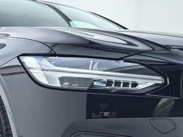 Volvo S90 2024