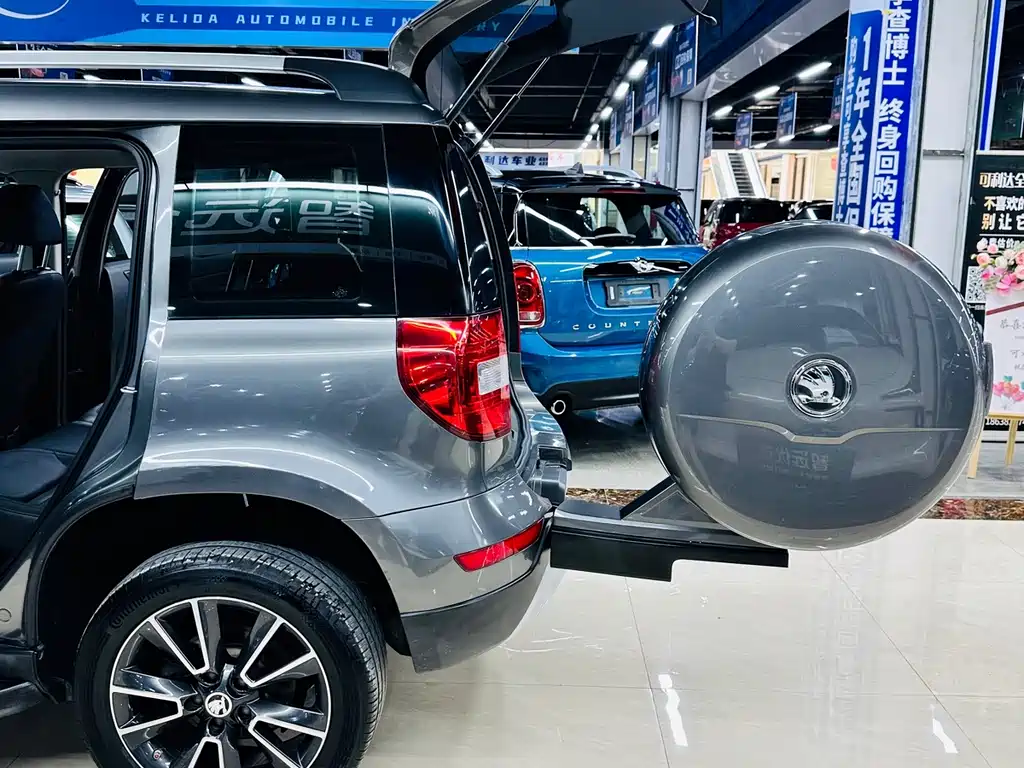 Skoda Yeti 2014 — фото 35
