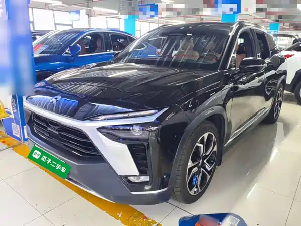 NIO ES8 2022