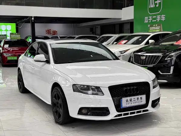 Audi A4L 2011