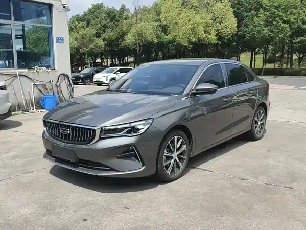 Geely Emgrand 2023